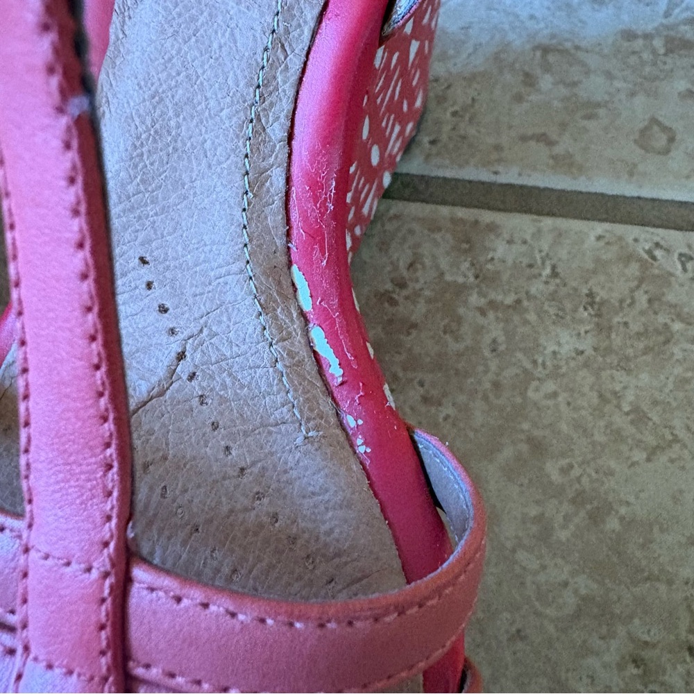 Clarks Pink Red Patterned Wedge Sandals - Picture 8 of 11